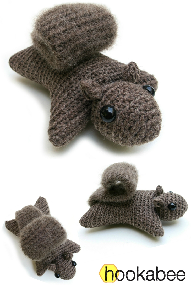Hanna the squirrel amigurumi pattern by @hookabee