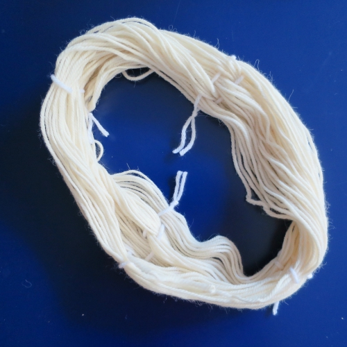 yarn skein for hand dyeing